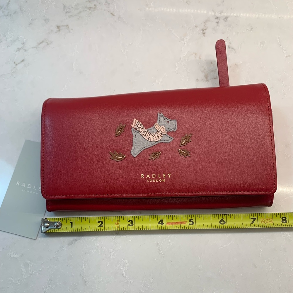 NEW Radley London Red Wallet with Dog Autumn Leaf Motif - Picture 6 of 7